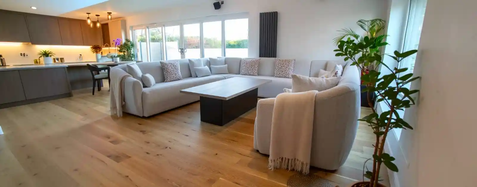 Suite Illusions in Rutherglen, Glasgow